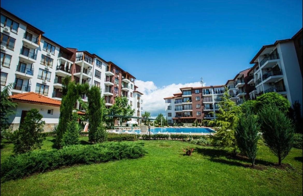 רבדה Private Apartments In Apolon מראה חיצוני תמונה