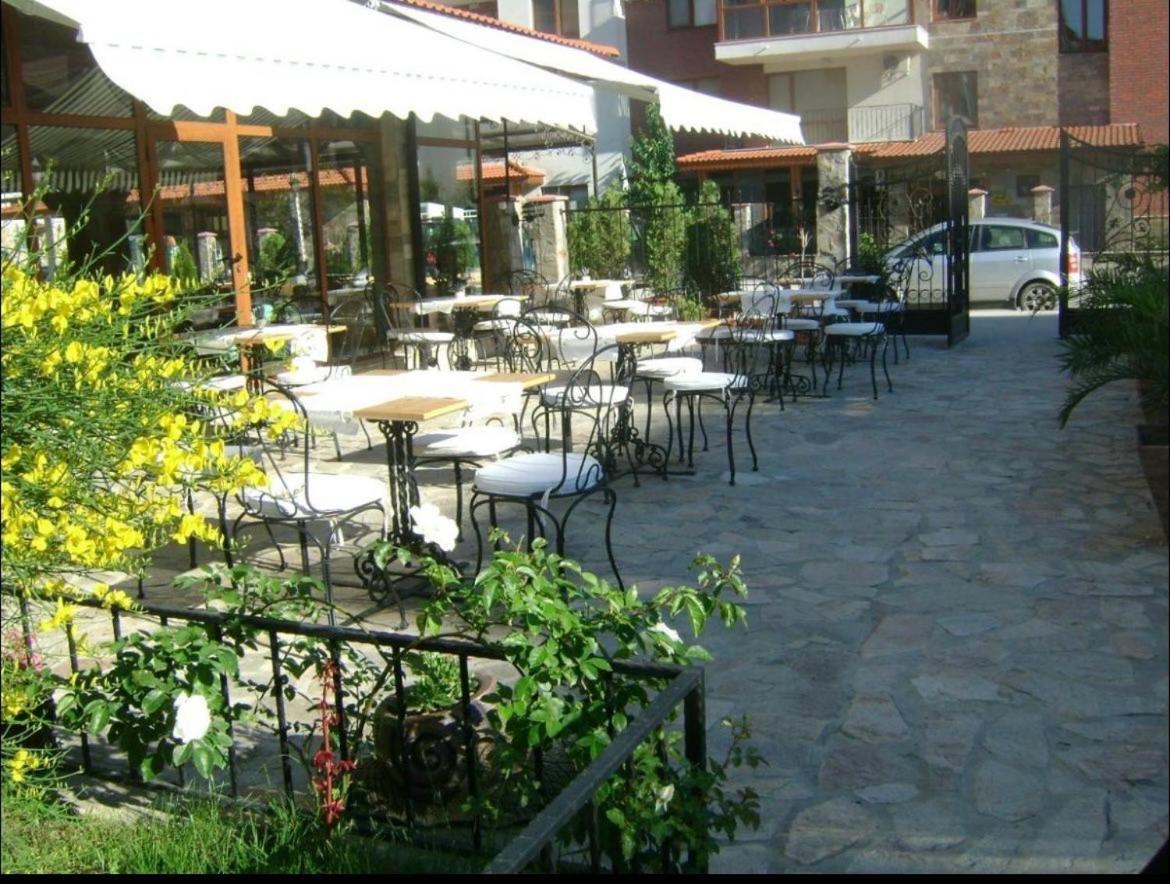 רבדה Private Apartments In Apolon מראה חיצוני תמונה