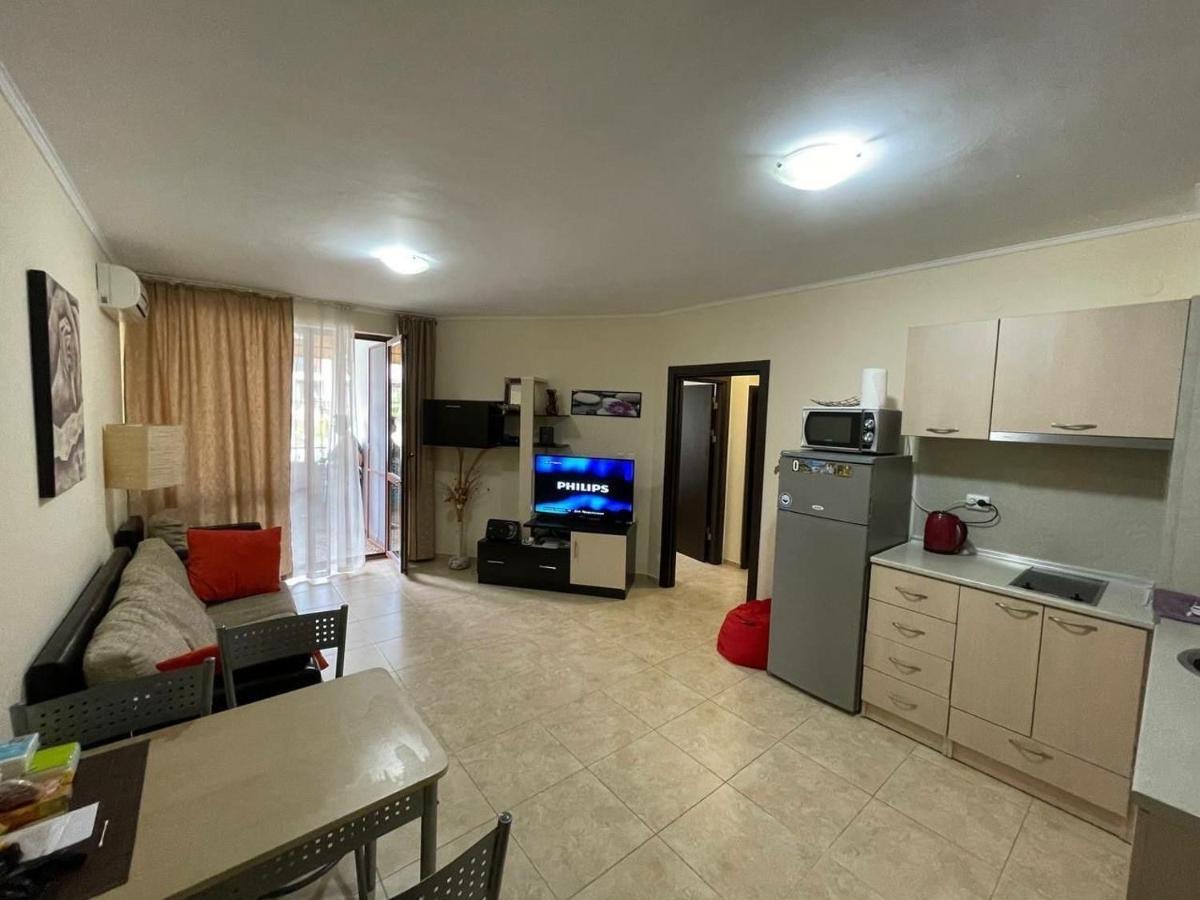 רבדה Private Apartments In Apolon מראה חיצוני תמונה