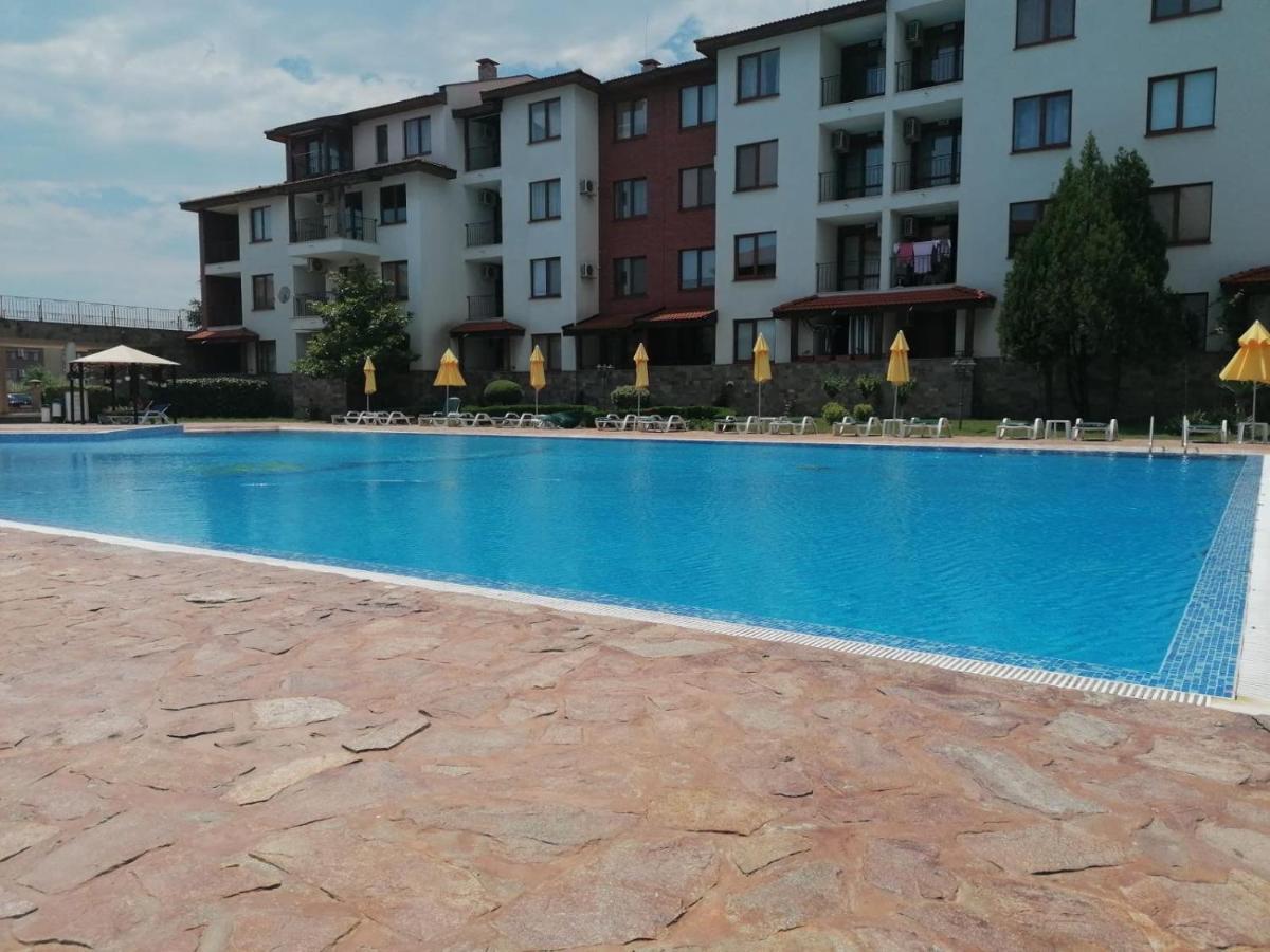 רבדה Private Apartments In Apolon מראה חיצוני תמונה