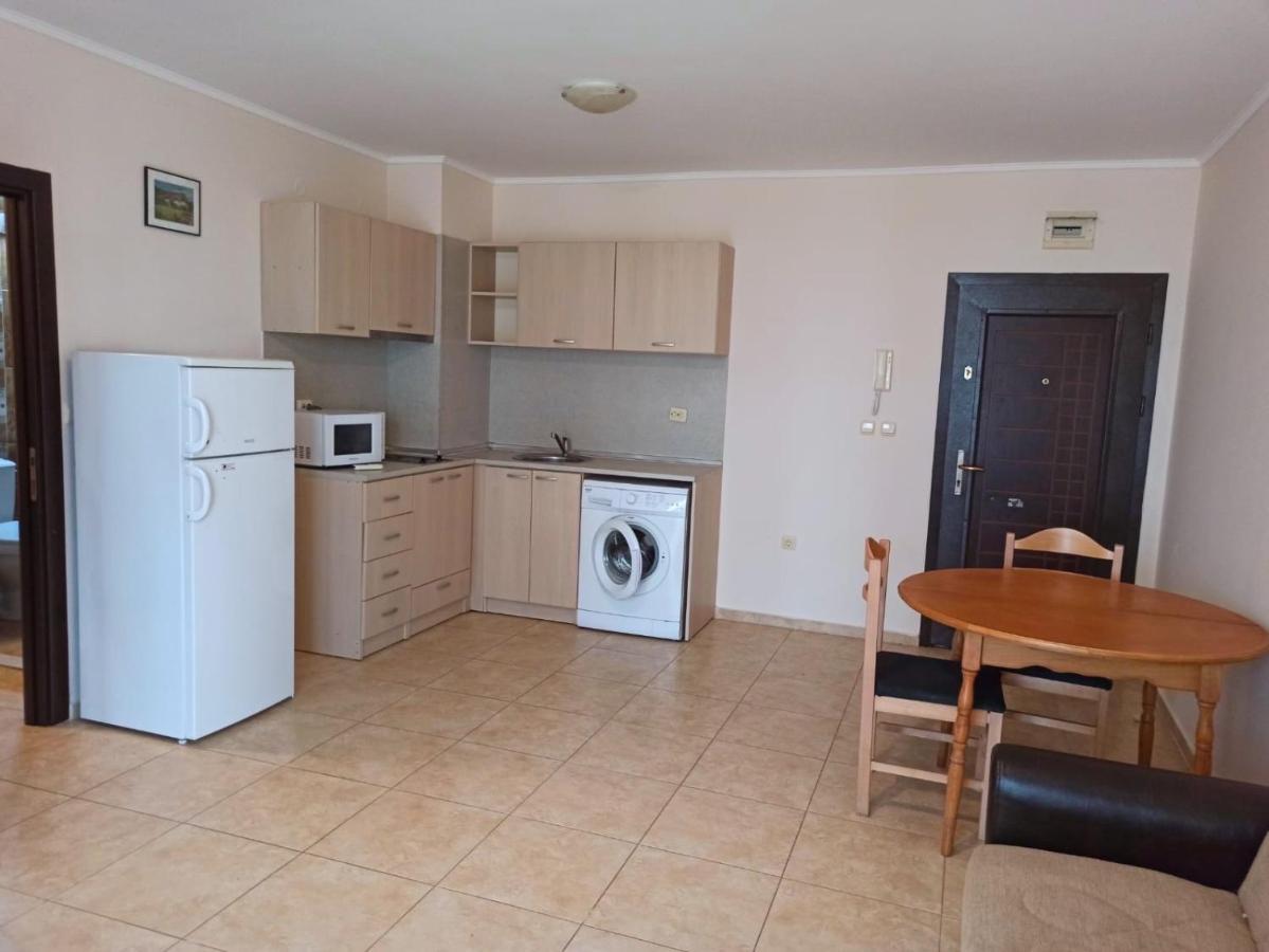 רבדה Private Apartments In Apolon מראה חיצוני תמונה