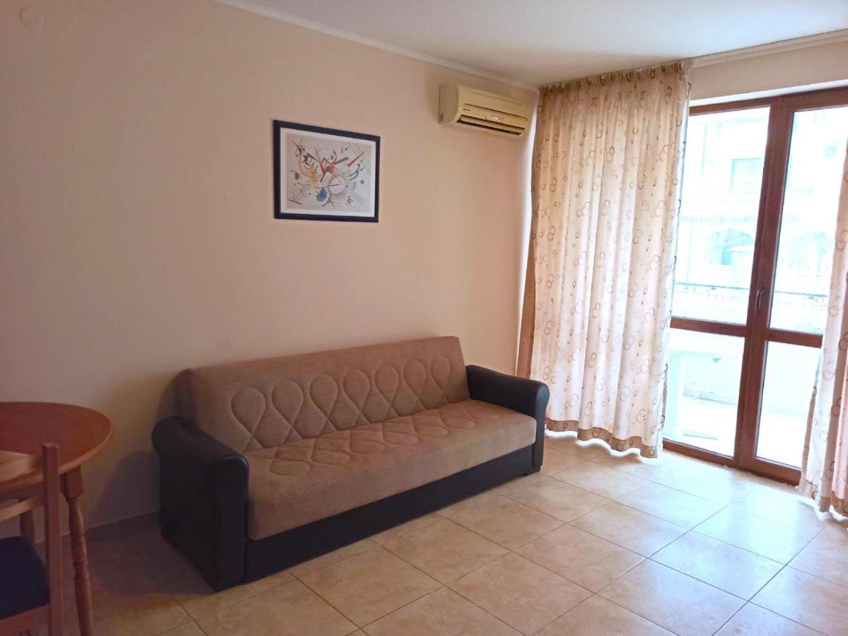 רבדה Private Apartments In Apolon מראה חיצוני תמונה