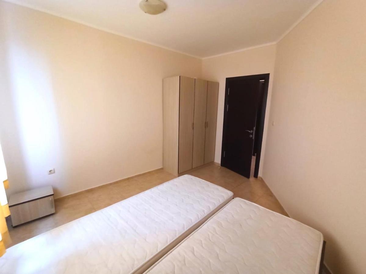 רבדה Private Apartments In Apolon מראה חיצוני תמונה