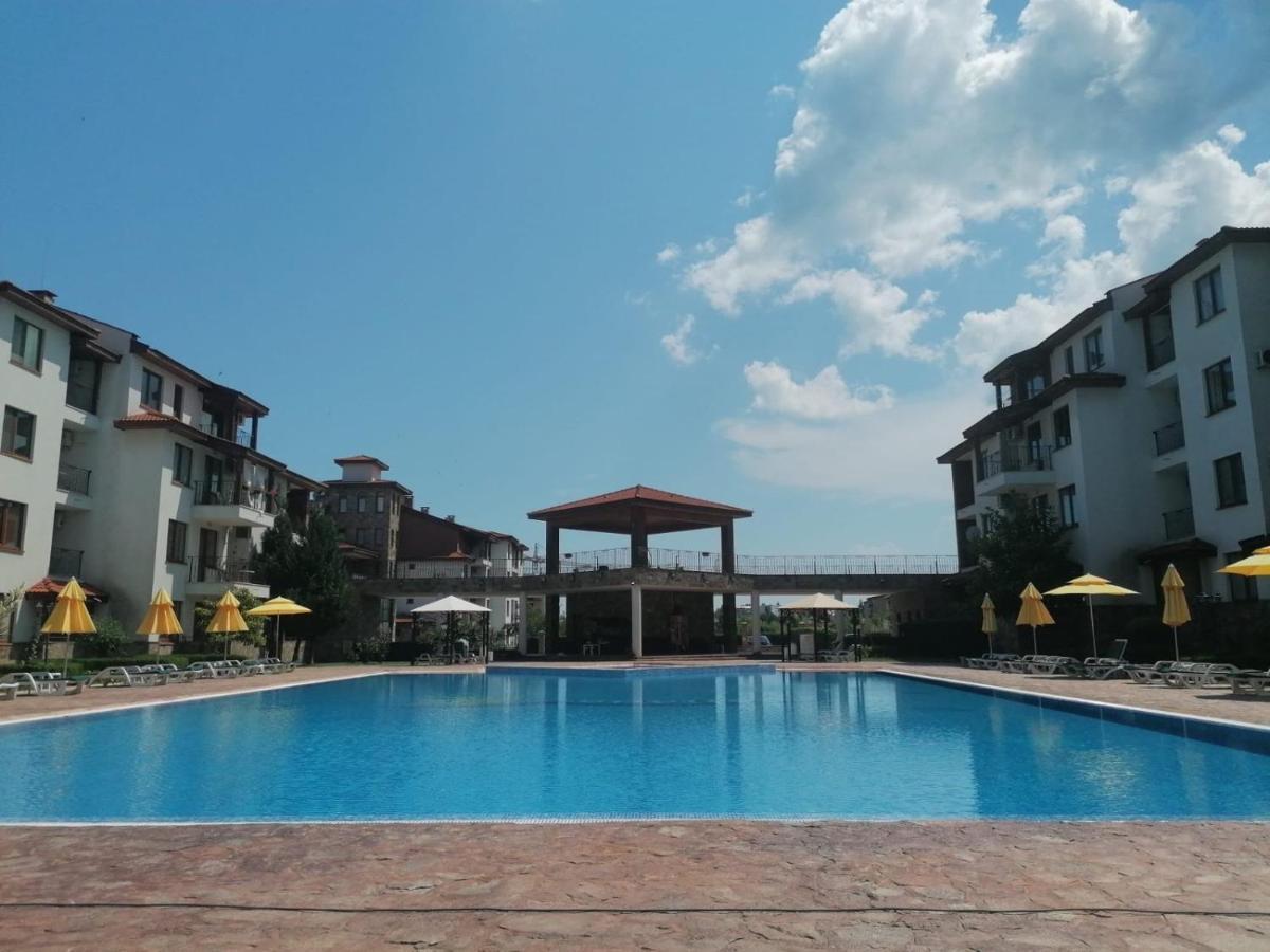 רבדה Private Apartments In Apolon מראה חיצוני תמונה