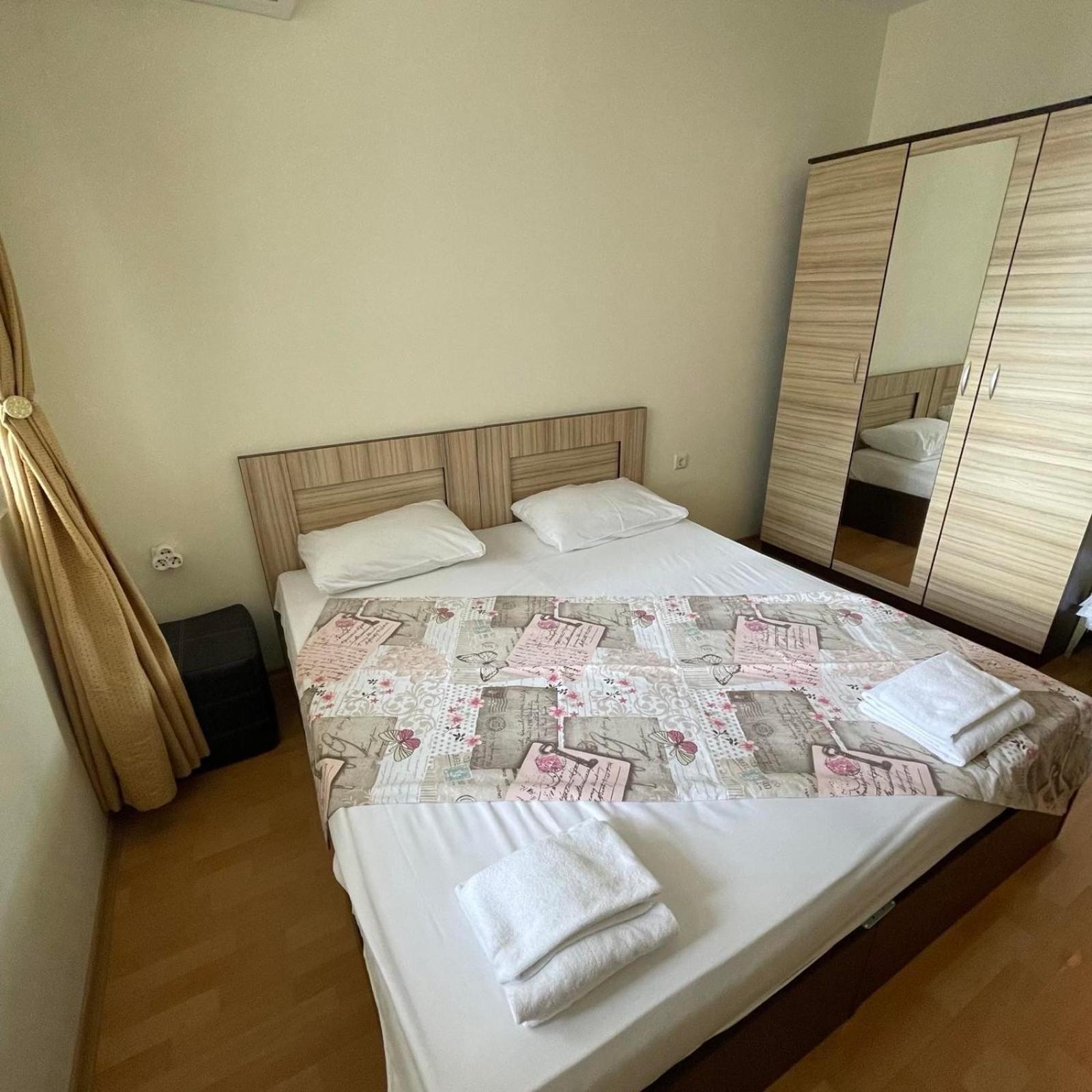 רבדה Private Apartments In Apolon מראה חיצוני תמונה