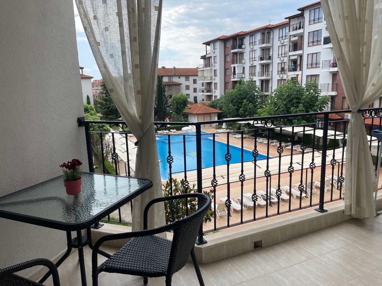 רבדה Private Apartments In Apolon מראה חיצוני תמונה