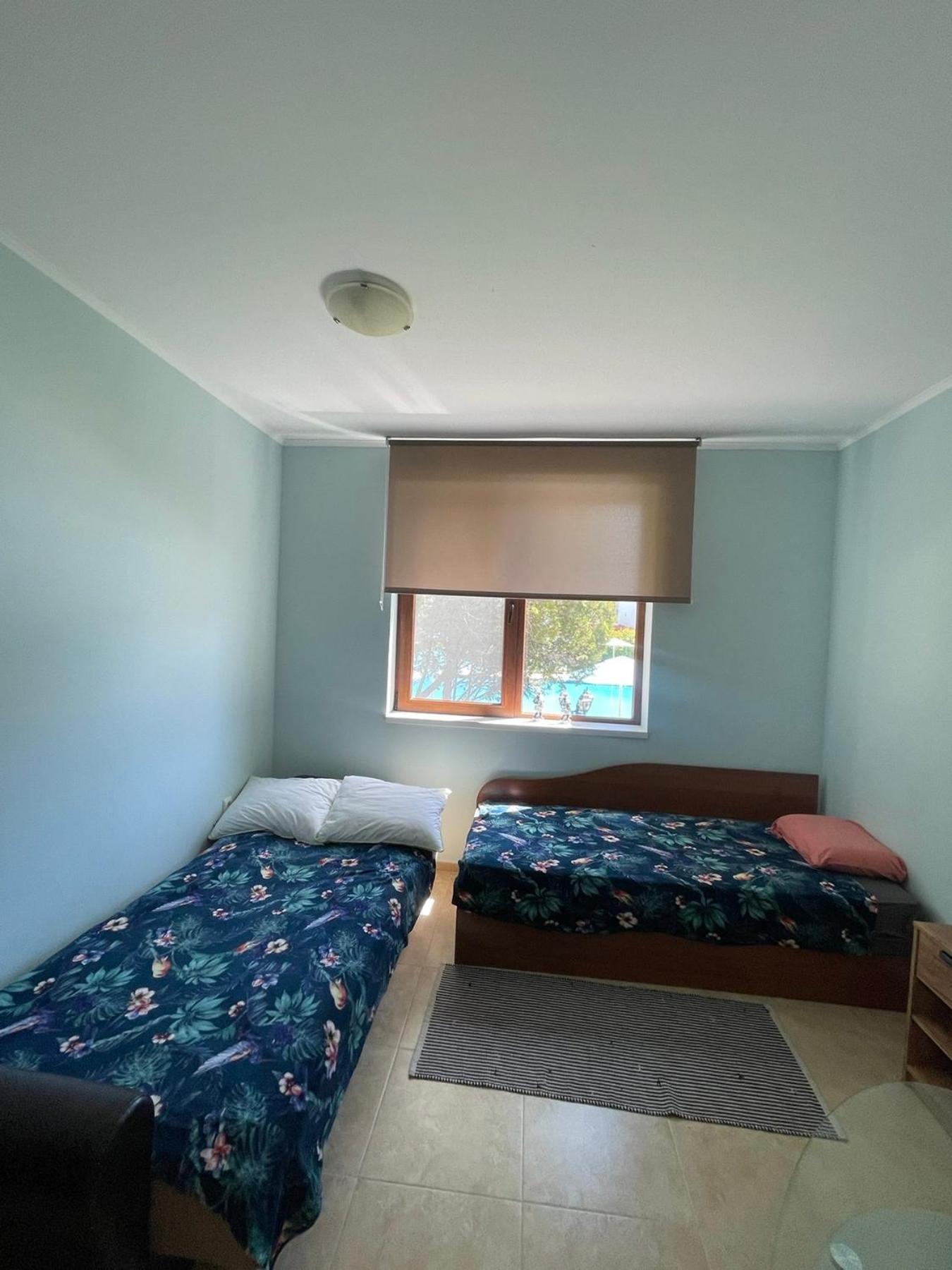 רבדה Private Apartments In Apolon מראה חיצוני תמונה